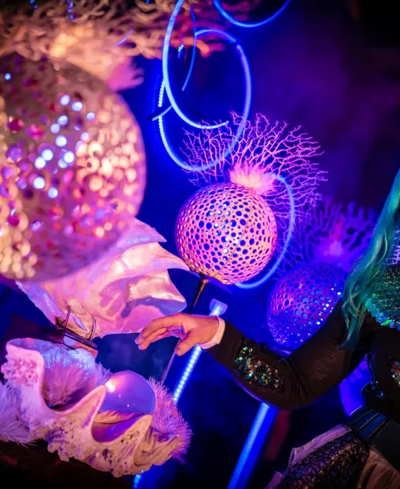 LED-Lichtshow auf Indoor-Bühne mit dynamischen Lichtmustern Dresden