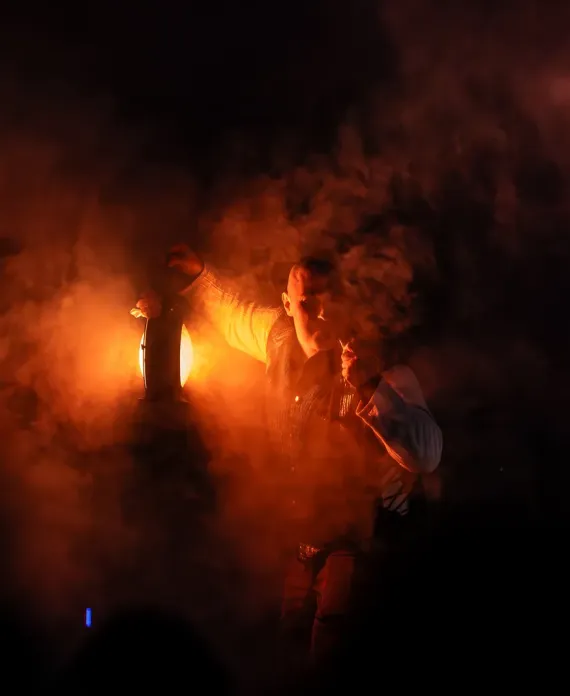 LED-Lichtshow auf Indoor-Bühne mit starken Effekten in Dresden